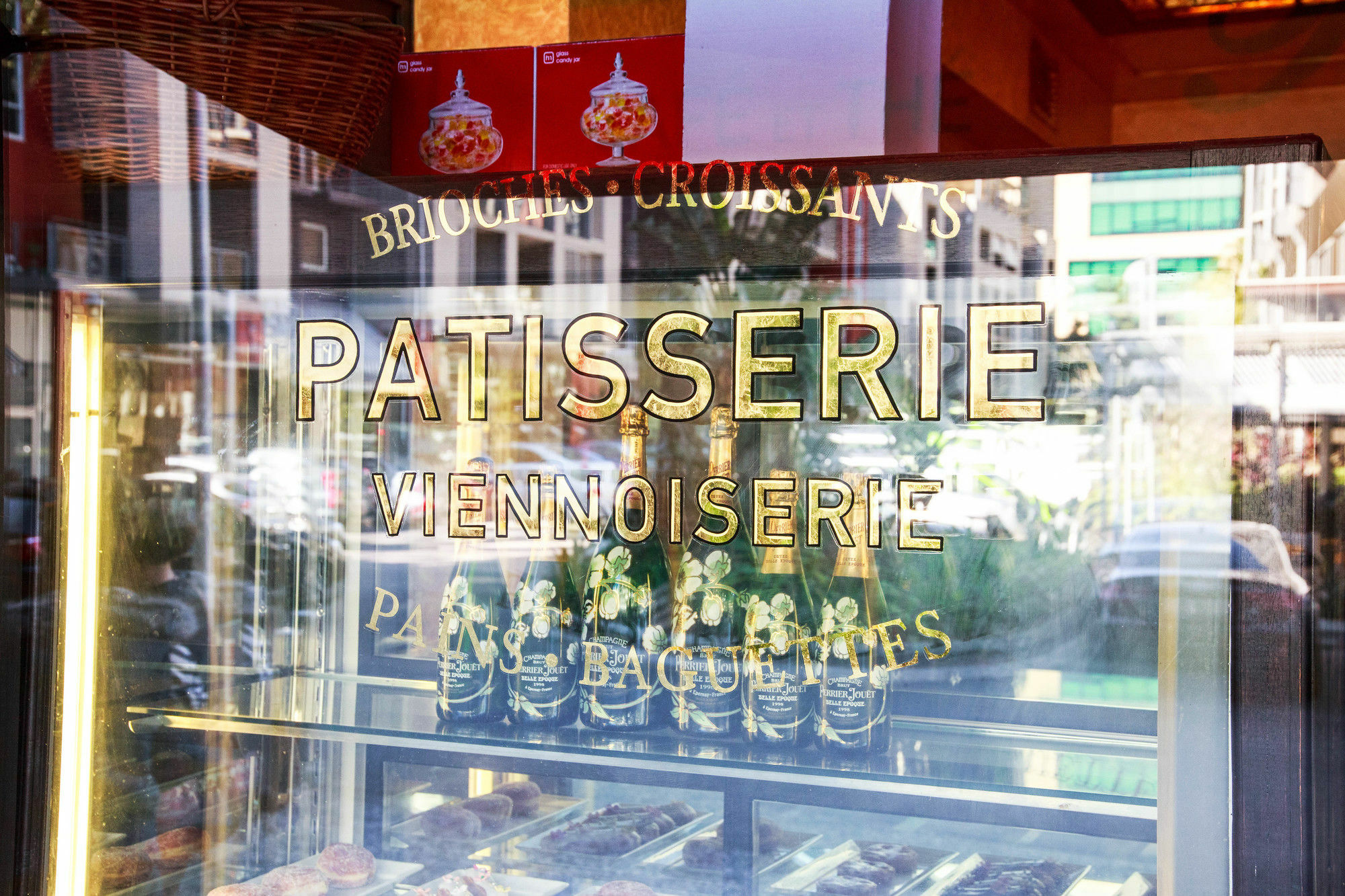 ホテル オヴォロ ザ バレー ブリスベン エクステリア 写真 A Viennese pastry shop