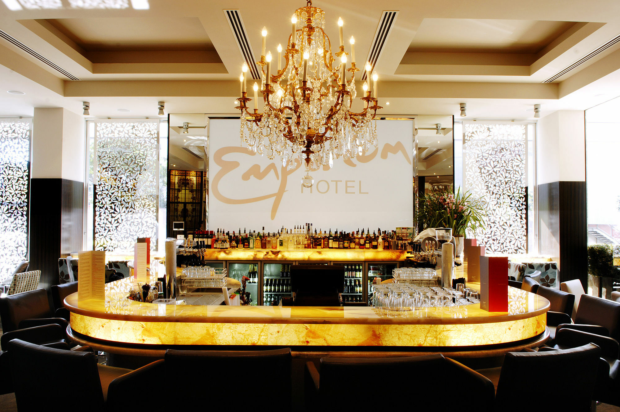 ホテル オヴォロ ザ バレー ブリスベン エクステリア 写真 The bar at the hotel
